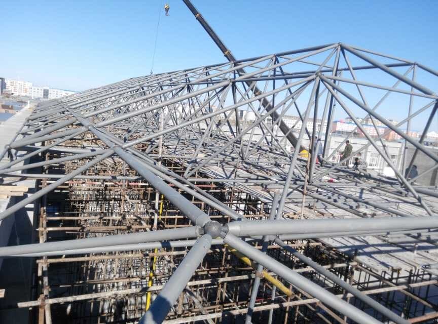 抚顺商贸城屋顶网架工程